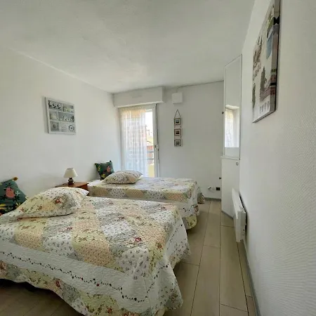 T2 A 100m De La Avec Balcons Et Parking - - Fr-1-433-80 Apartment *