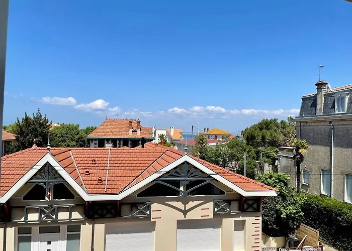 T2 A 100m De La Avec Balcons Et Parking - - Fr-1-433-80 アパート